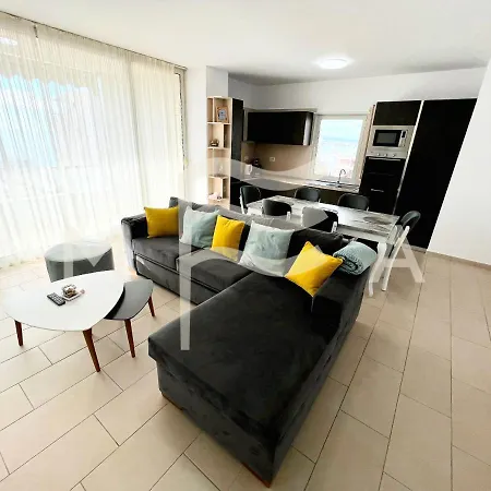 2 Bedroom Apartment, 661 Apartment Durres