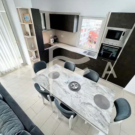 2 Bedroom Apartment, 661 Durres